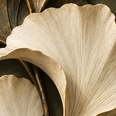 Detail: ginkgo in goud en ivoor
